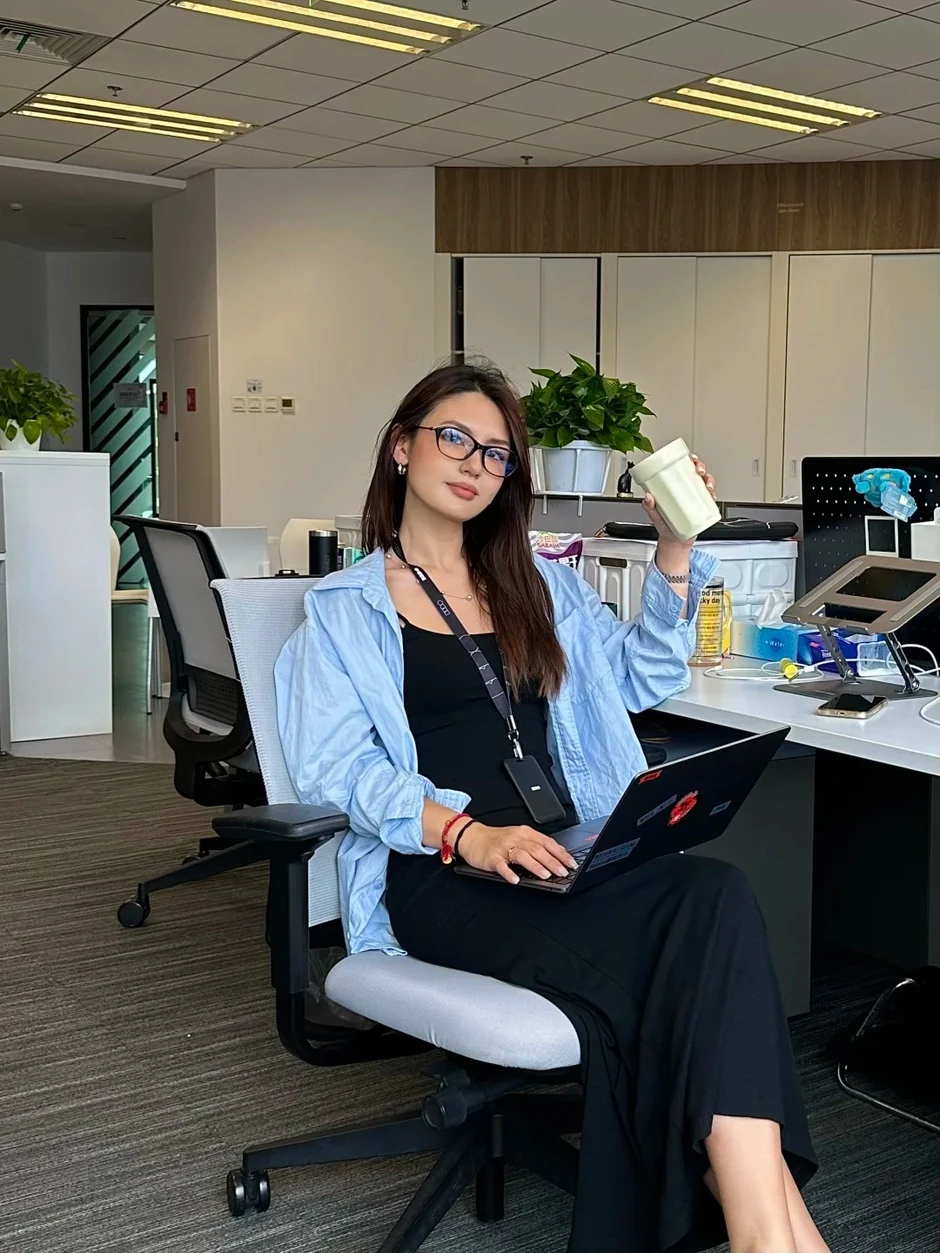 3 thứ trong điện thoại của người EQ thấp, sau tuổi 30 dễ gây cản trở công việc