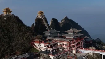 3.600 người tranh suất làm việc 'nằm ngắm mây'