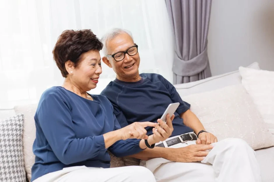 4 khoản tiền cha mẹ không nên giúp con khi tuổi già 4 khoản tiền cha mẹ không nên giúp con khi tuổi già