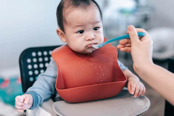 4 loại đồ cũ mẹ không nên dùng lại cho con