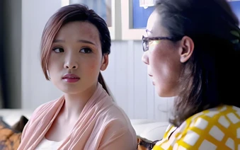 4 người giúp việc lần lượt nghỉ sau nửa tháng, tôi và chồng đều thấy ngạc nhiên cho đến một hôm về sớm, tôi mới hiểu sự thật
