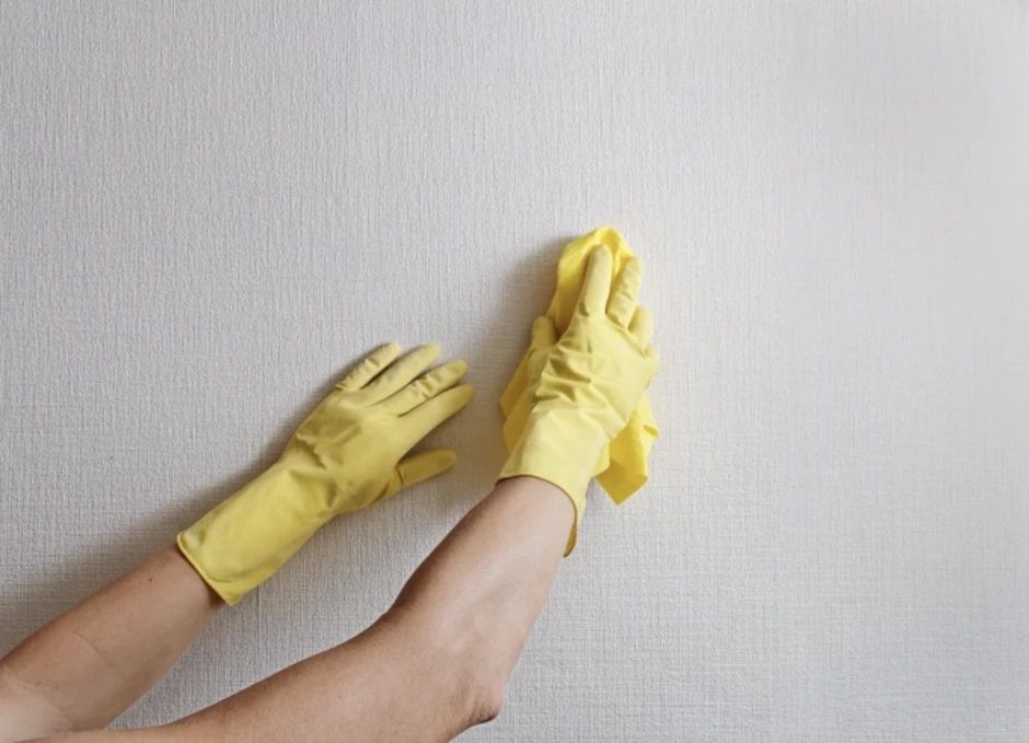 7 cách làm sạch giấy dán tường bằng nguyên liệu sẵn có 7 cách làm sạch giấy dán tường bằng nguyên liệu sẵn có