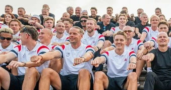 90.000 người "chèo thuyền" chào đón đội tuyển Na Uy về nước sau World Cup