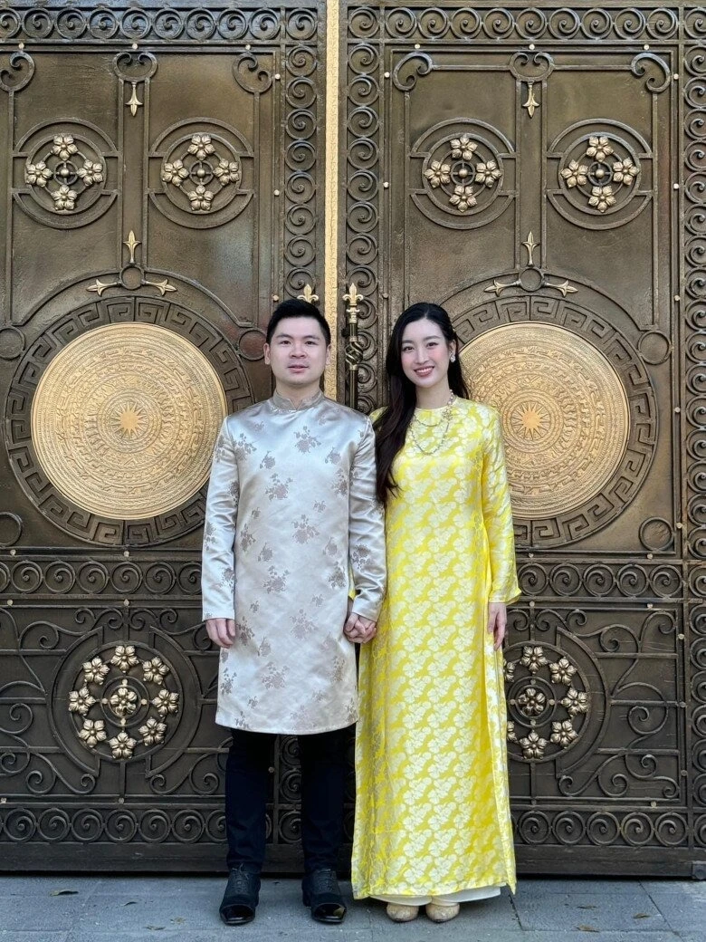 Ai cũng thấy lạ vì 1 thứ giá rẻ trong dinh thự trăm tỷ nhà chồng Đỗ Mỹ Linh