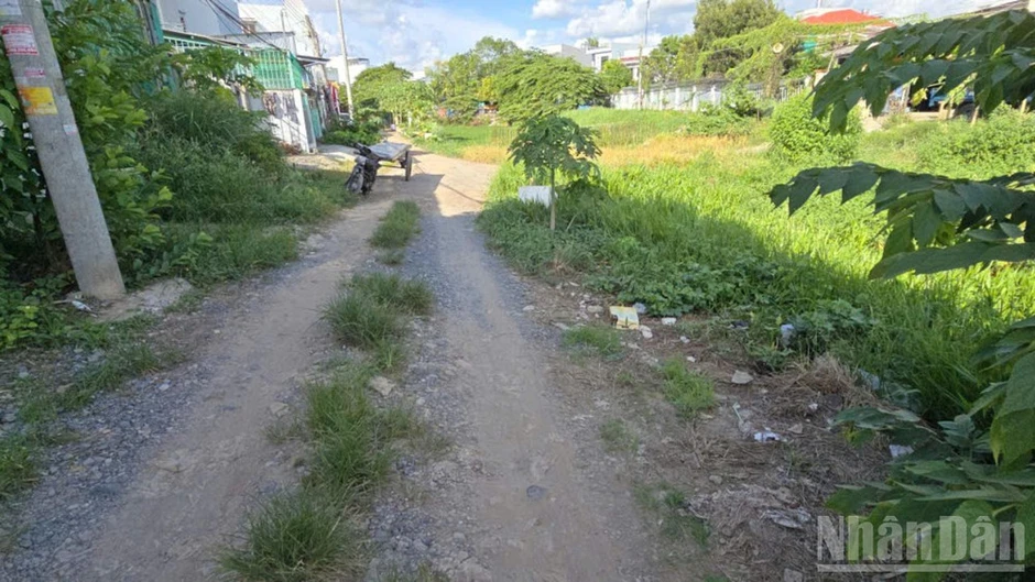 An Giang: Người dân Long Xuyên mong mỏi sớm thi công các con rạch dở dang