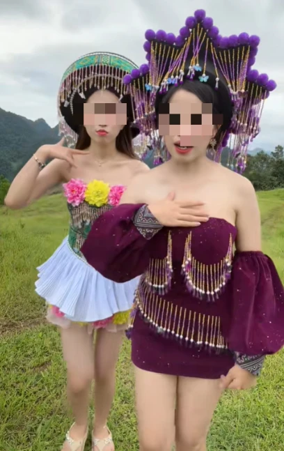 Ăn mặc phản cảm quay video, 2 cô nàng Ăn mặc phản cảm quay video, 2 cô nàng