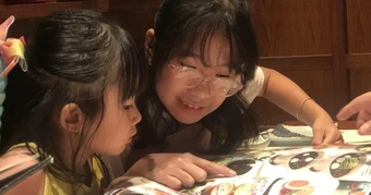 Ăn Tết bên ngoài: Lựa chọn của gia đình ngày nay