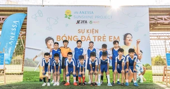 Anessa cùng trẻ em Việt học cách vui chơi an toàn dưới nắng