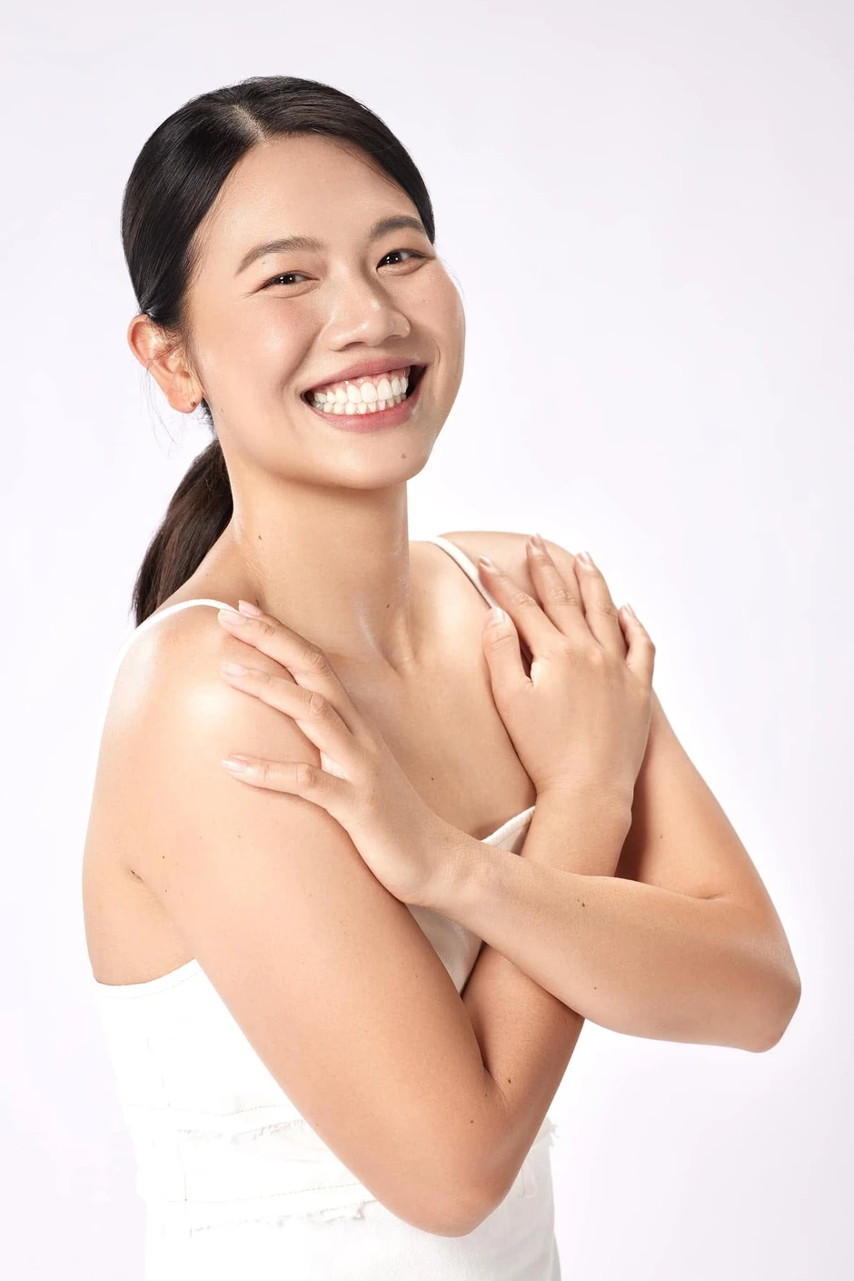 Ánh Viên trước và sau khi niềng răng Ánh Viên trước và sau khi niềng răng