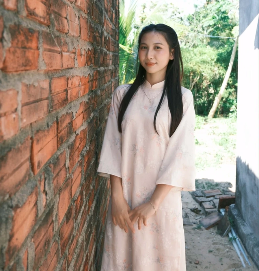 Áo dài ngày Tết: Nét đẹp không đổi giữa lòng đô thị hiện đại Áo dài ngày Tết: Nét đẹp không đổi giữa lòng đô thị hiện đại