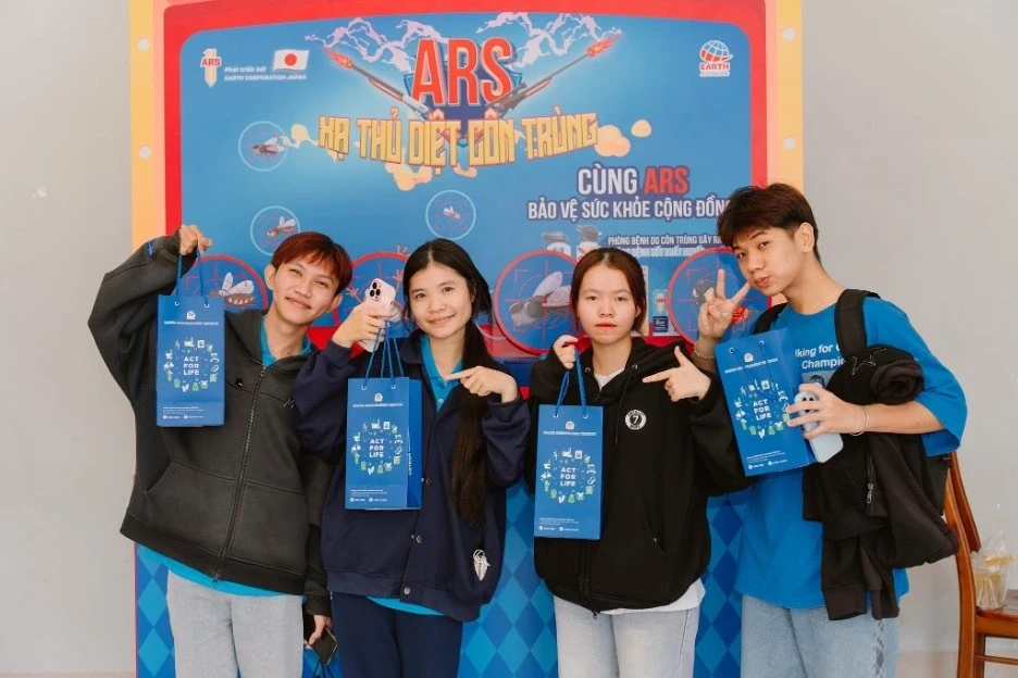 ARS lan tỏa ý thức phòng bệnh do côn trùng từ trường học đến cộng đồng ARS lan tỏa ý thức phòng bệnh do côn trùng từ trường học đến cộng đồng