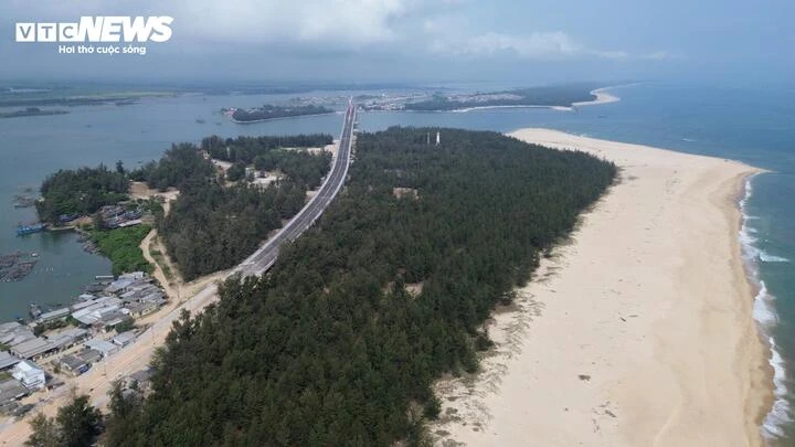 Bãi biển đẹp hoang sơ được Huế chi gần 120 tỷ làm công viên đa năng Bãi biển đẹp hoang sơ được Huế chi gần 120 tỷ làm công viên đa năng