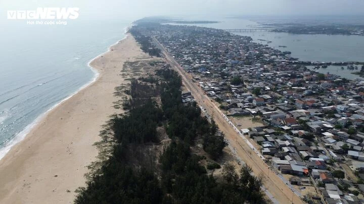 Bãi biển đẹp hoang sơ được Huế chi gần 120 tỷ làm công viên đa năng Bãi biển đẹp hoang sơ được Huế chi gần 120 tỷ làm công viên đa năng