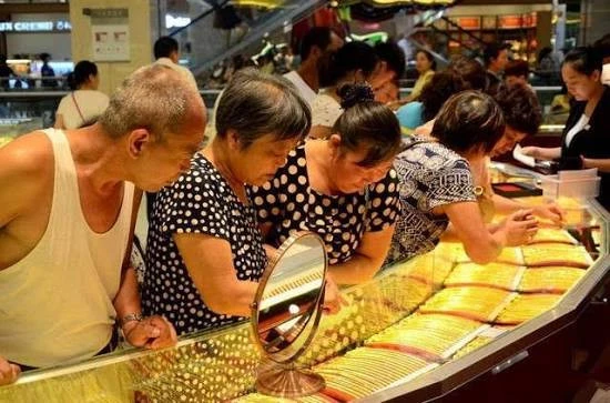 Bán 5 cây vàng, lãi đậm hơn nửa tỷ vẫn “mất ăn mất ngủ” Bán 5 cây vàng, lãi đậm hơn nửa tỷ vẫn “mất ăn mất ngủ”