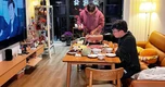 Bàn trà ngày càng bị lọai khỏi phòng khách hiện đại: Tại sao lại như vậy?