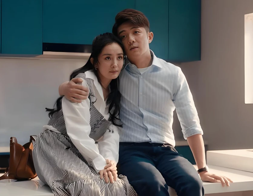 Bạn trai lương cao, chiều tôi chẳng tiếc thứ gì, nhưng có một bí mật khiến mỗi lần anh tiến lại gần, tôi sợ hãi chỉ muốn bỏ chạy Bạn trai lương cao, chiều tôi chẳng tiếc thứ gì, nhưng có một bí mật khiến mỗi lần anh tiến lại gần, tôi sợ hãi chỉ muốn bỏ chạy