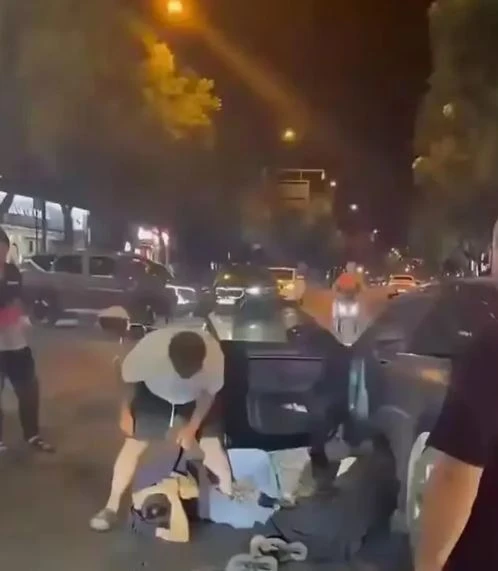 Bắt gian ngoài cửa khách sạn: Cơn ghen của người chồng nổi lên cũng không đáng sợ bằng phản ứng của cô vợ