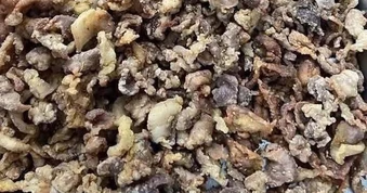 Bất ngờ: 1 người đàn ông xuất hiện ở cả 2 vụ lùm xùm suất ăn bán trú tóp mỡ và 300 tấn thịt lợn bẩn ở Hà Nội cách đây 6 tháng
