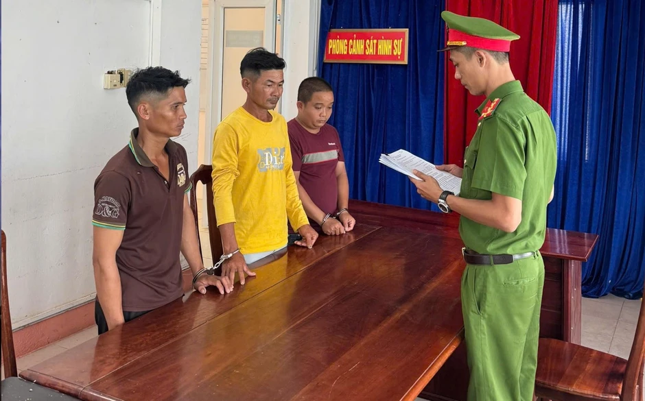 Bị đánh lún sọ vì bóp còi xua đàn trâu Bị đánh lún sọ vì bóp còi xua đàn trâu
