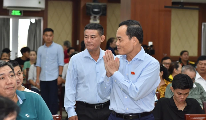 Bí thư Trần Lưu Quang: Năm sau, TP.HCM sẽ in sách đặt trong thư viện các trường Bí thư Trần Lưu Quang: Năm sau, TP.HCM sẽ in sách đặt trong thư viện các trường