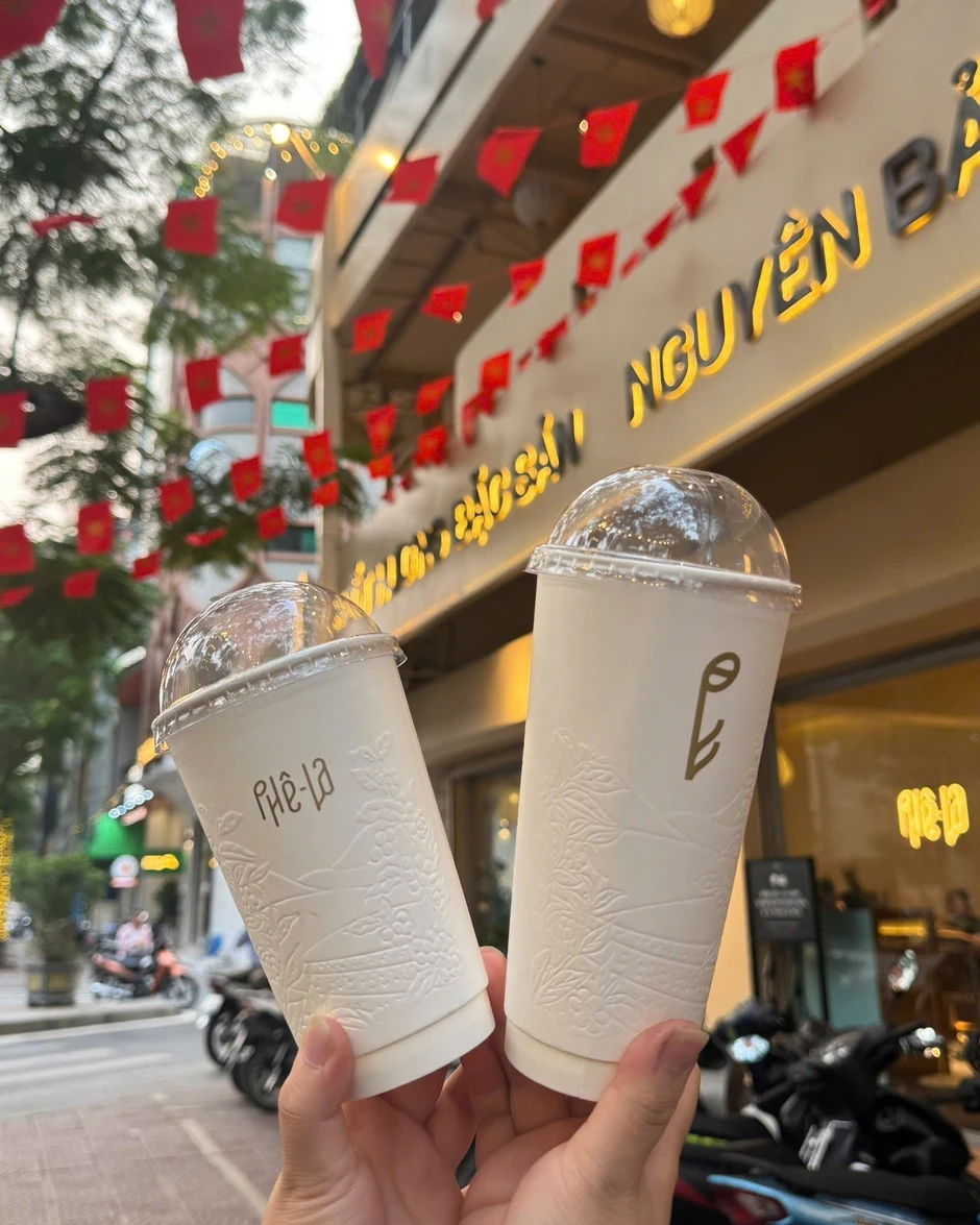 Bị xử phạt, Phê La chính thức nhận lỗi vụ không đeo găng tay và khẩu trang Bị xử phạt, Phê La chính thức nhận lỗi vụ không đeo găng tay và khẩu trang
