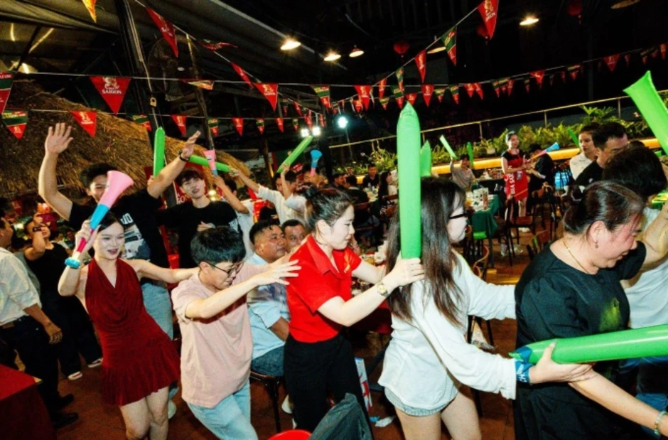 Bia Sài Gòn kết nối hàng nghìn người qua chiến dịch 'Kết nên lễ lớn' Bia Sài Gòn kết nối hàng nghìn người qua chiến dịch 'Kết nên lễ lớn'