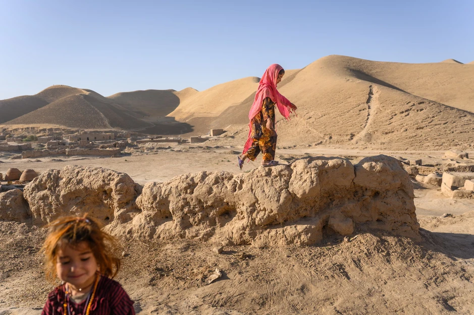 Biến đổi khí hậu buộc các gia đình Afghanistan phải bán con gái làm cô dâu Biến đổi khí hậu buộc các gia đình Afghanistan phải bán con gái làm cô dâu