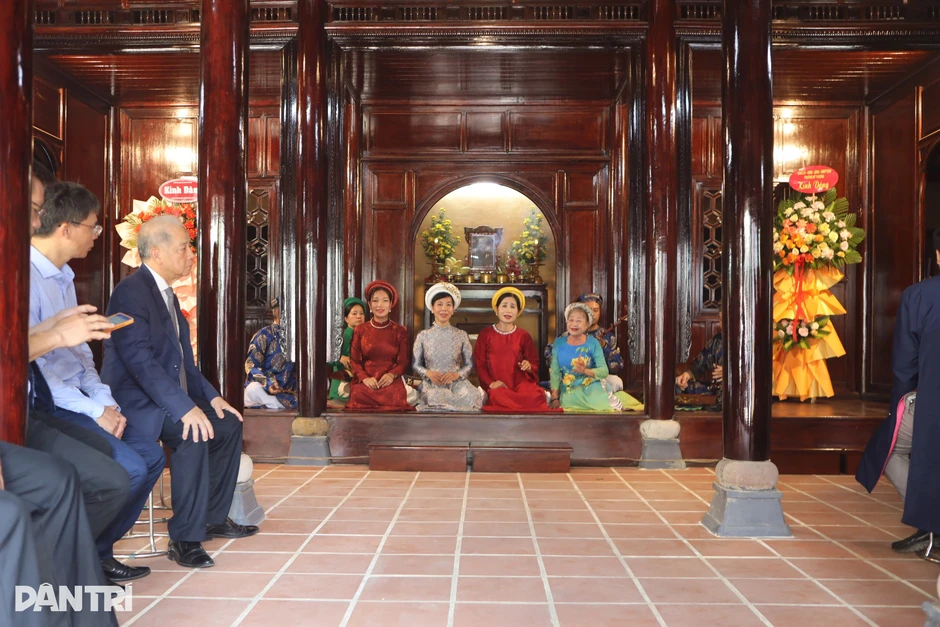 Biểu diễn ca Huế ở nơi từng gắn với một vị quan thanh liêm triều Nguyễn Biểu diễn ca Huế ở nơi từng gắn với một vị quan thanh liêm triều Nguyễn