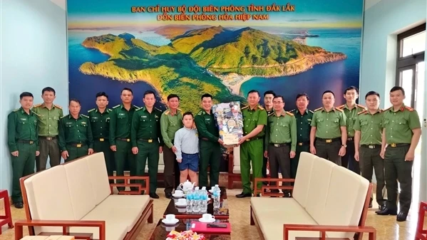 Bình yên một tuyến biên phòng ở miền Trung Bình yên một tuyến biên phòng ở miền Trung