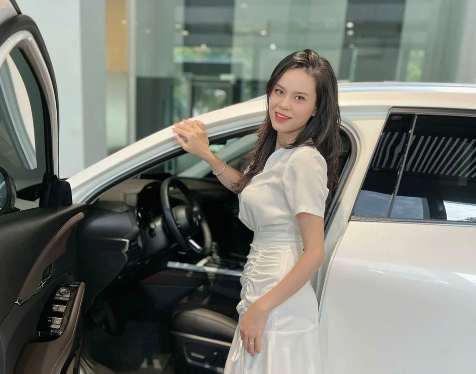 Bỏ chung cư về quê xây nhà, vợ chồng Hà Nội lái ô tô 120km/ngày đi làm Bỏ chung cư về quê xây nhà, vợ chồng Hà Nội lái ô tô 120km/ngày đi làm