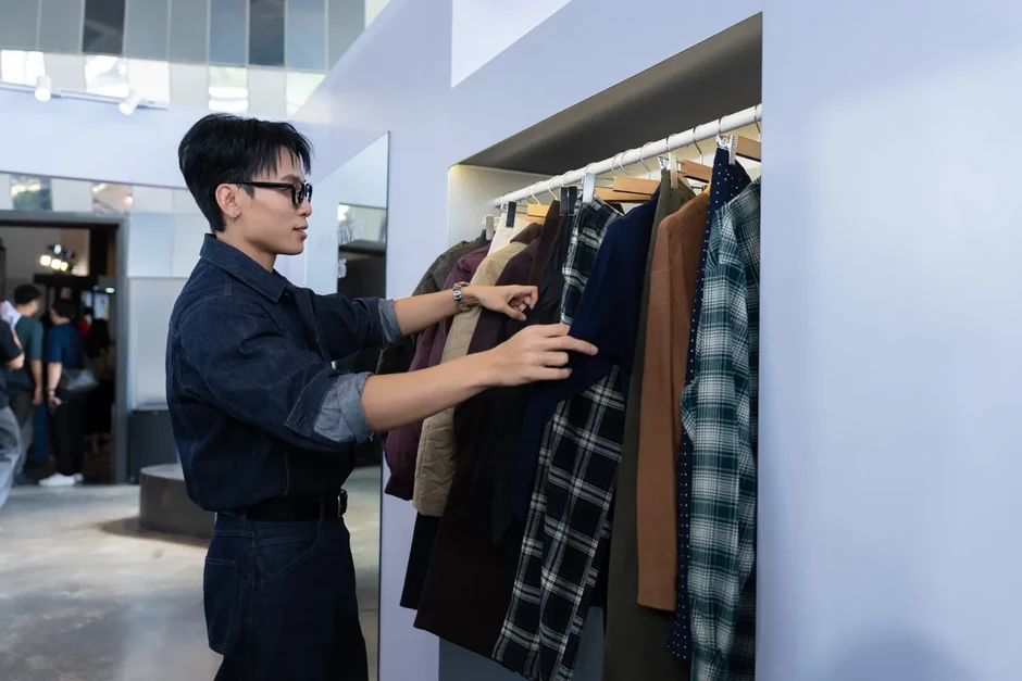 Bộ đôi Anh tài nhà Da LAB "thăng hạng nhan sắc" trong trang phục lấy cảm hứng từ nhịp sống đô thị Bộ đôi Anh tài nhà Da LAB "thăng hạng nhan sắc" trong trang phục lấy cảm hứng từ nhịp sống đô thị