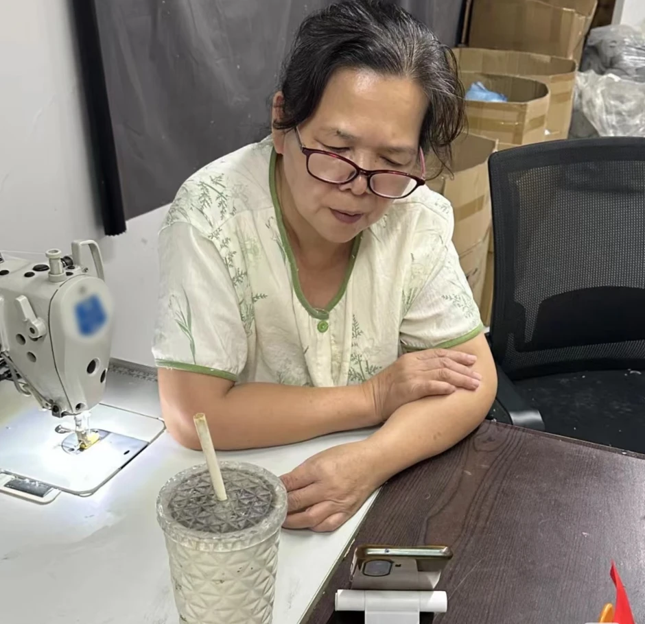 Bố mẹ tôi U60 mê phim AI: Đam mê mới lạ trong cuộc sống hiện đại Bố mẹ tôi U60 mê phim AI: Đam mê mới lạ trong cuộc sống hiện đại