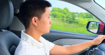 Bỏ phố về Hưng Yên xây nhà 2,5 tỷ, chàng trai đi 50km/ngày lên Hà Nội làm