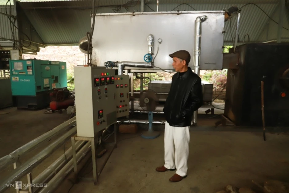 Bộ sưu tập sáng chế triệu USD của nhà khoa học 'chân đất'