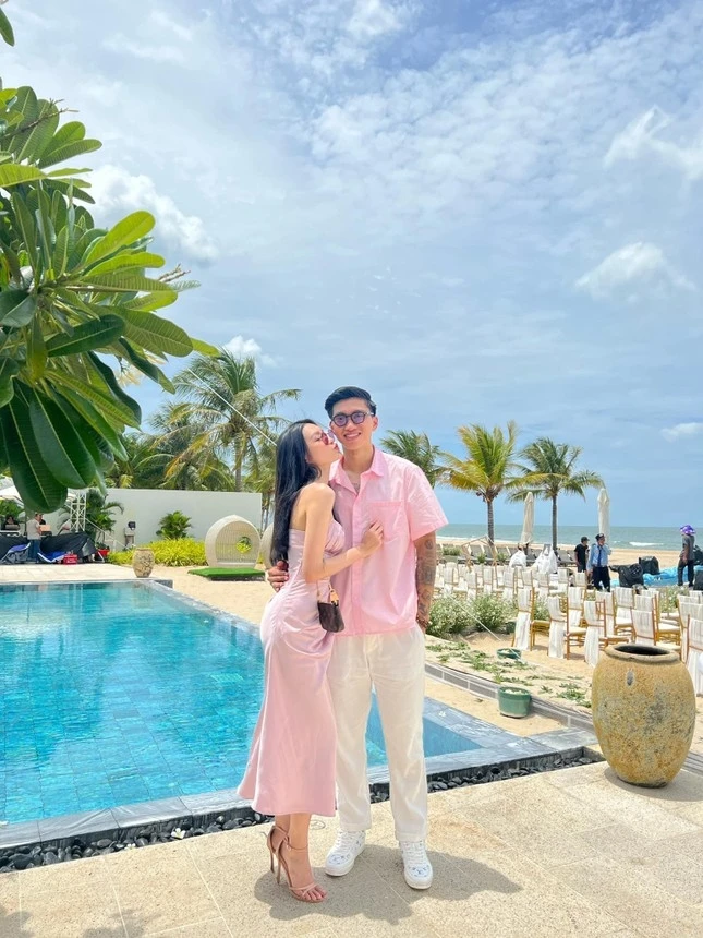 Bức ảnh Đoàn Văn Hậu gặp gỡ Doãn Hải My ngay trước thời điểm đặc biệt được chia sẻ trở lại Bức ảnh Đoàn Văn Hậu gặp gỡ Doãn Hải My ngay trước thời điểm đặc biệt được chia sẻ trở lại