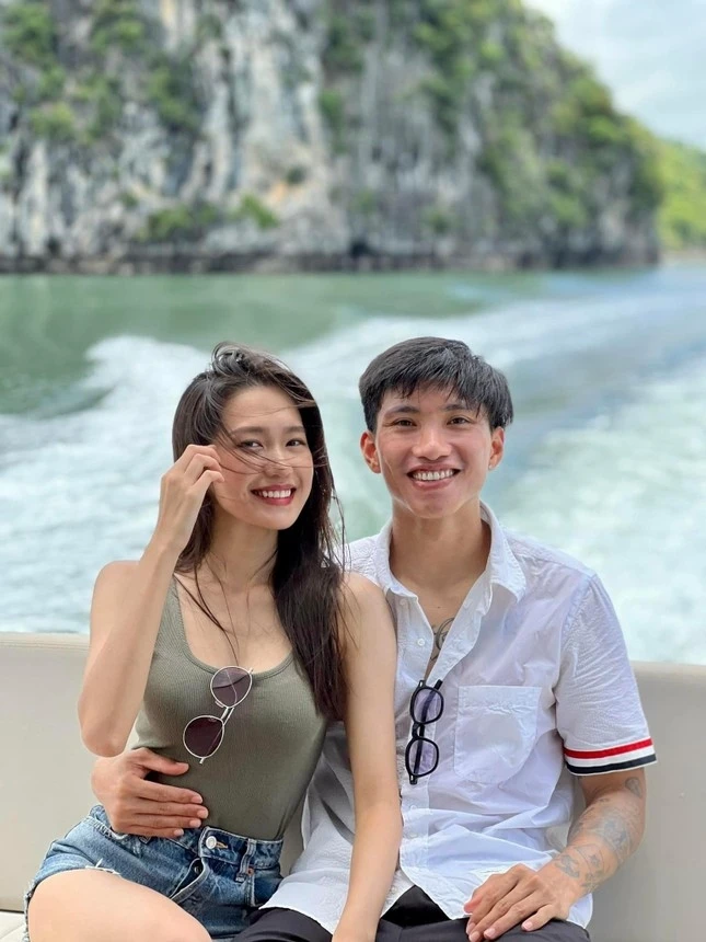 Bức ảnh Đoàn Văn Hậu gặp gỡ Doãn Hải My ngay trước thời điểm đặc biệt được chia sẻ trở lại Bức ảnh Đoàn Văn Hậu gặp gỡ Doãn Hải My ngay trước thời điểm đặc biệt được chia sẻ trở lại
