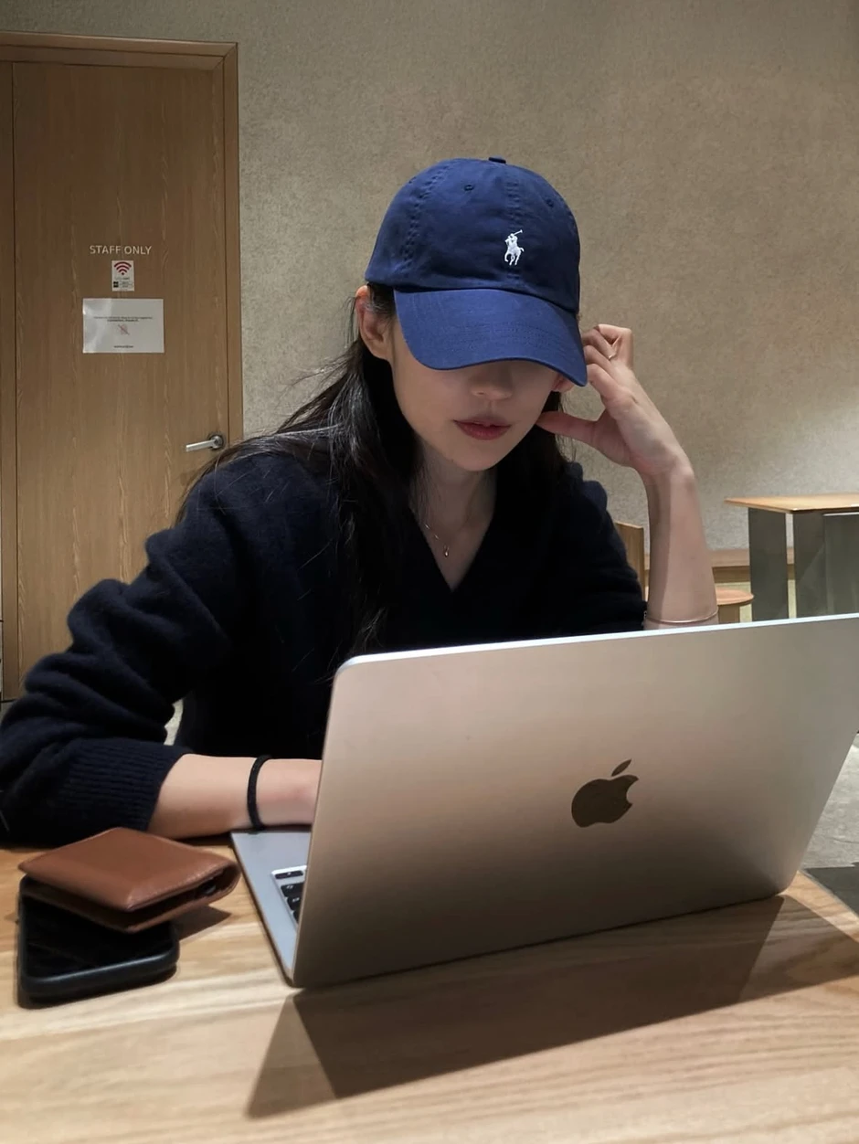 Bức ảnh phơi bày sự bế tắc: Lương 25 triệu gánh 10 khoản nợ rải đều từ đầu tháng đến cuối tháng Bức ảnh phơi bày sự bế tắc: Lương 25 triệu gánh 10 khoản nợ rải đều từ đầu tháng đến cuối tháng