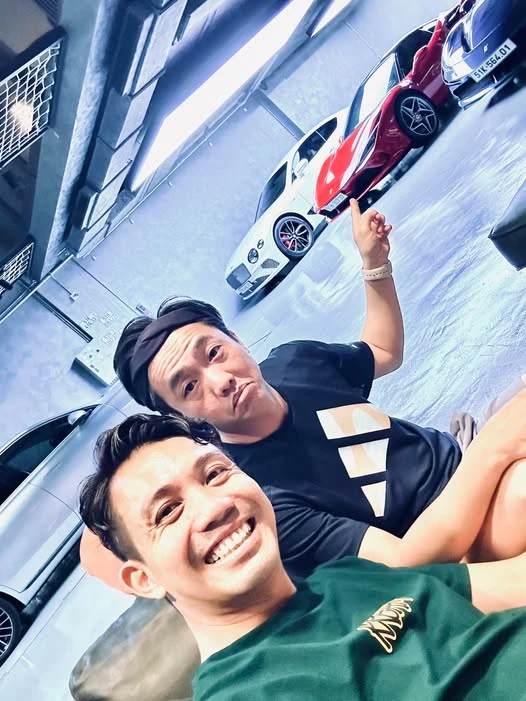 Bức ảnh trên máy bay của Minh Nhựa khiến Cường Đô La phải tag thẳng vợ bạn Bức ảnh trên máy bay của Minh Nhựa khiến Cường Đô La phải tag thẳng vợ bạn