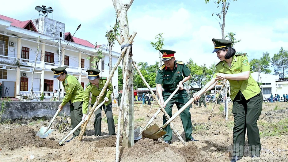 Cà Mau đồng loạt phát động “Tết trồng cây đời đời nhớ ơn Bác Hồ”