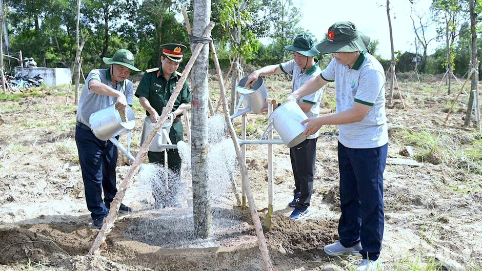 Cà Mau đồng loạt phát động “Tết trồng cây đời đời nhớ ơn Bác Hồ”