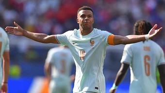 Cách gia đình quản lý sự nghiệp của Mbappe - Báo TinVina