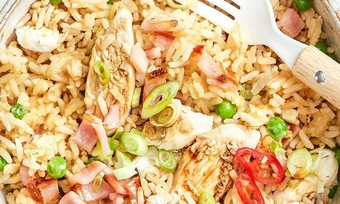 Cách làm cơm rang giòn rụm bằng nồi chiên không dầu - Báo TinVina Cooking