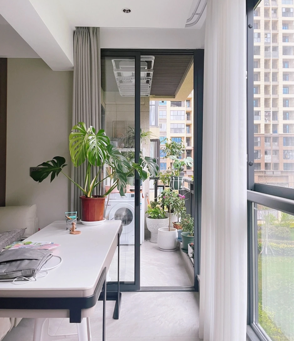 Cải tạo ban công 8m2 quá vi diệu, cái kết khiến hàng xóm cũng muốn "bắt chước" Cải tạo ban công 8m2 quá vi diệu, cái kết khiến hàng xóm cũng muốn "bắt chước"