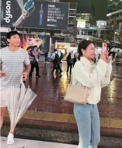 Cam thường check nhan sắc Doãn Hải My khi ở bên Văn Hậu trên phố ở Nhật Bản