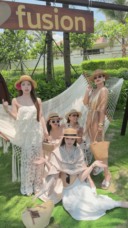 Cam thường lia trúng 3 mỹ nhân phim Việt giờ vàng VTV đi ăn nem nướng: Quỳnh Kool, Quỳnh Nga mặt nhỏ xíu, Lã Thanh Huyền trông lạ nhất Cam thường lia trúng 3 mỹ nhân phim Việt giờ vàng VTV đi ăn nem nướng: Quỳnh Kool, Quỳnh Nga mặt nhỏ xíu, Lã Thanh Huyền trông lạ nhất