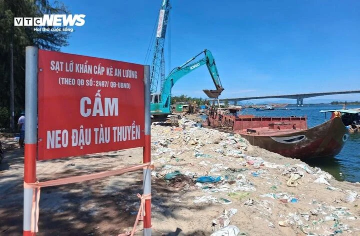 Cận cảnh kè An Lương tan nát sau mưa lũ, Đà Nẵng 'rót' 210 tỷ dựng 'tường thành' Cận cảnh kè An Lương tan nát sau mưa lũ, Đà Nẵng 'rót' 210 tỷ dựng 'tường thành'