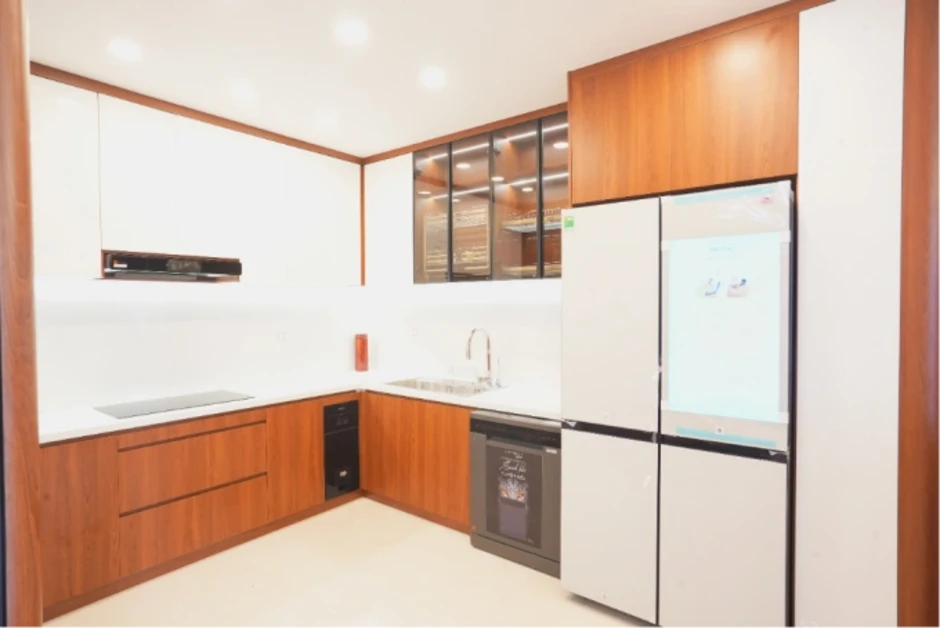 Căn hộ 140 m2 xây thêm nhà vệ sinh không cần khoan sàn Căn hộ 140 m2 xây thêm nhà vệ sinh không cần khoan sàn