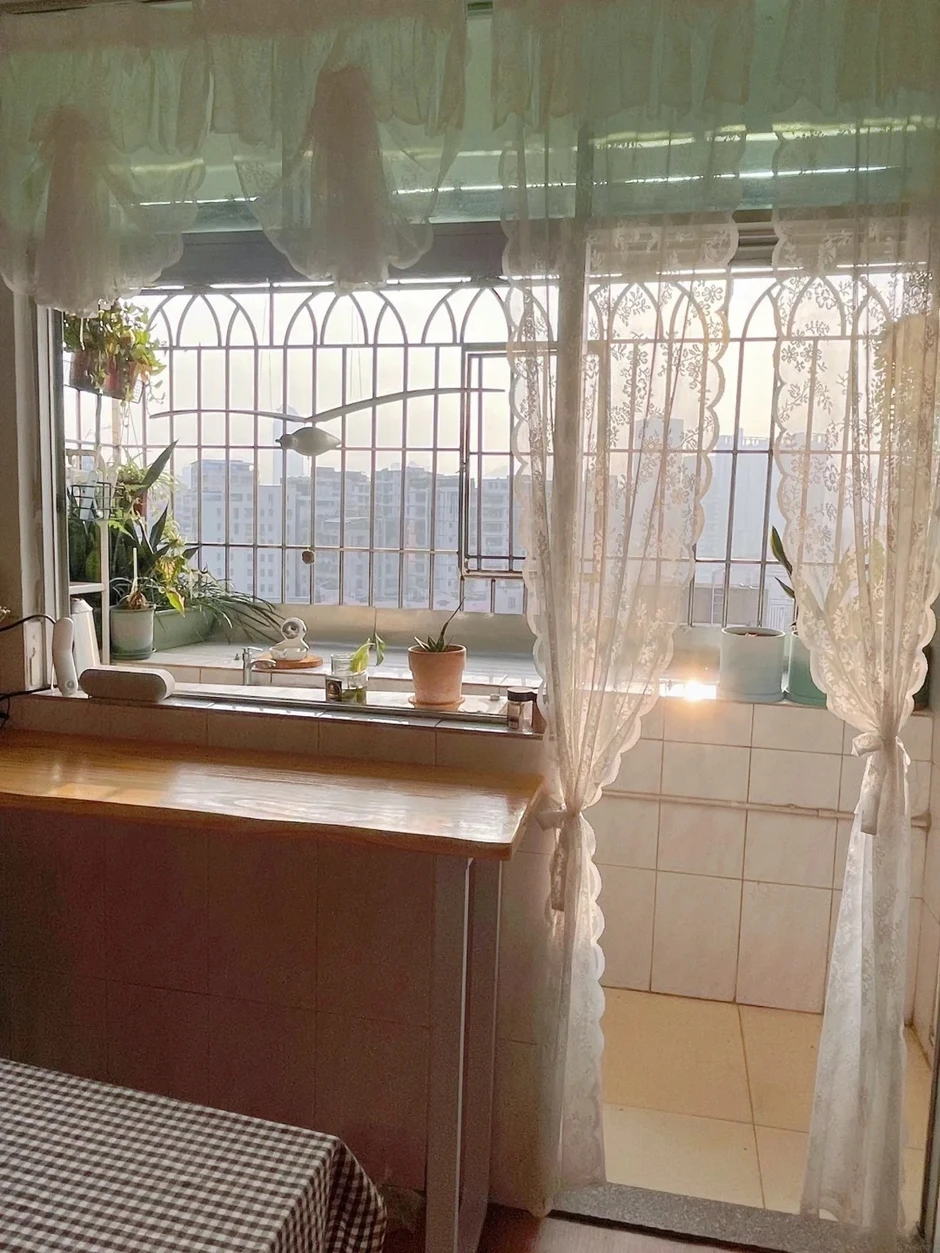 Căn nhà 9 tầng không có thang máy của vợ chồng lương 116 triệu/ tháng Căn nhà 9 tầng không có thang máy của vợ chồng lương 116 triệu/ tháng