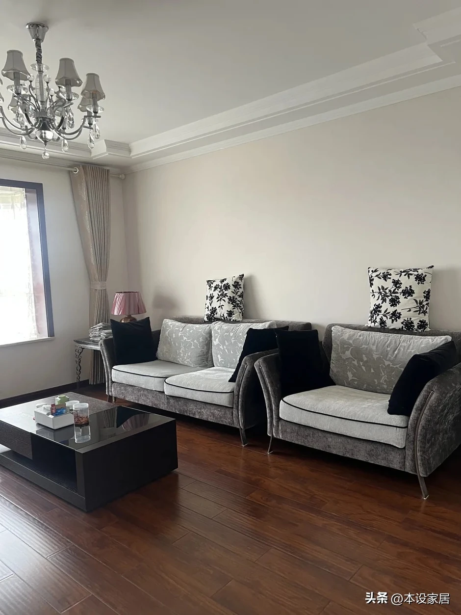 Căn nhà sạch sẽ của người phụ nữ 64 tuổi: Bí quyết sống ít đồ Căn nhà sạch sẽ của người phụ nữ 64 tuổi: Bí quyết sống ít đồ