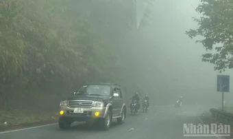 Cảnh báo nắng nóng ở khu vực Nam Bộ; mưa lớn cục bộ, mưa đá, gió giật ở vùng núi và trung du Bắc Bộ